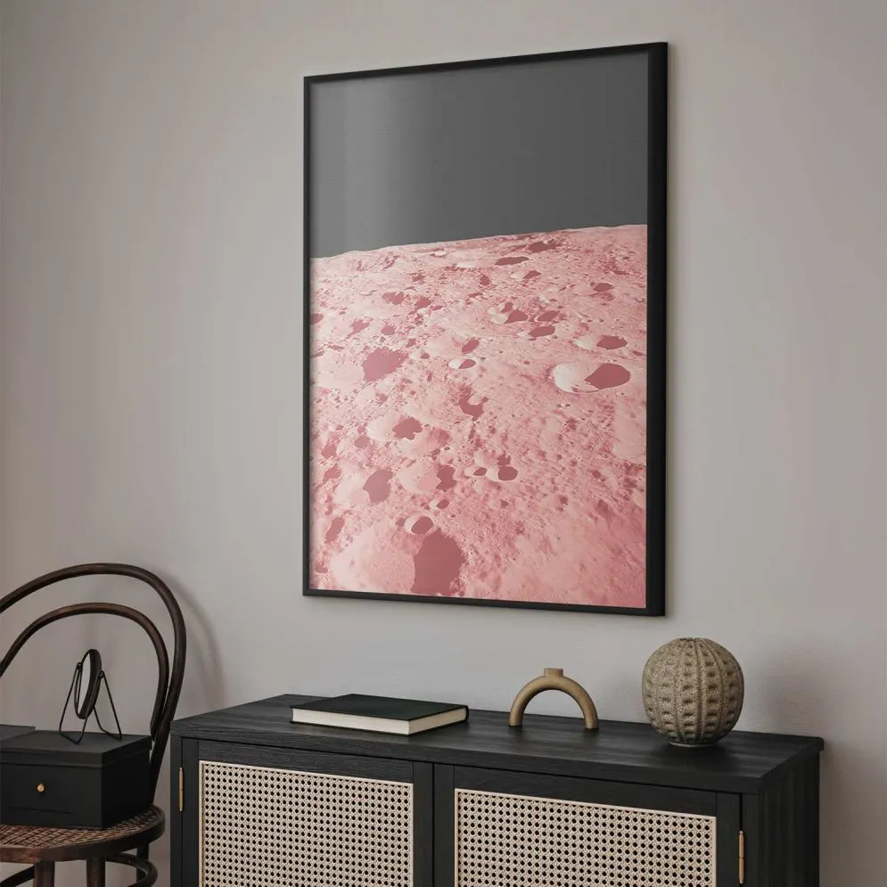 Plakat Różowy księżyc 60x90 cm z ramą czarną bez marginesu | MIRAT.