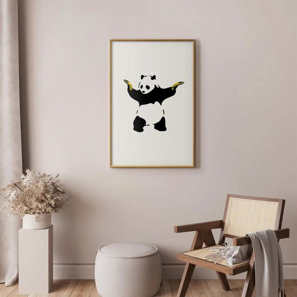 Plakat Panda with Guns 40x60 cm z ramą złotą z marginesem | MIRAT.