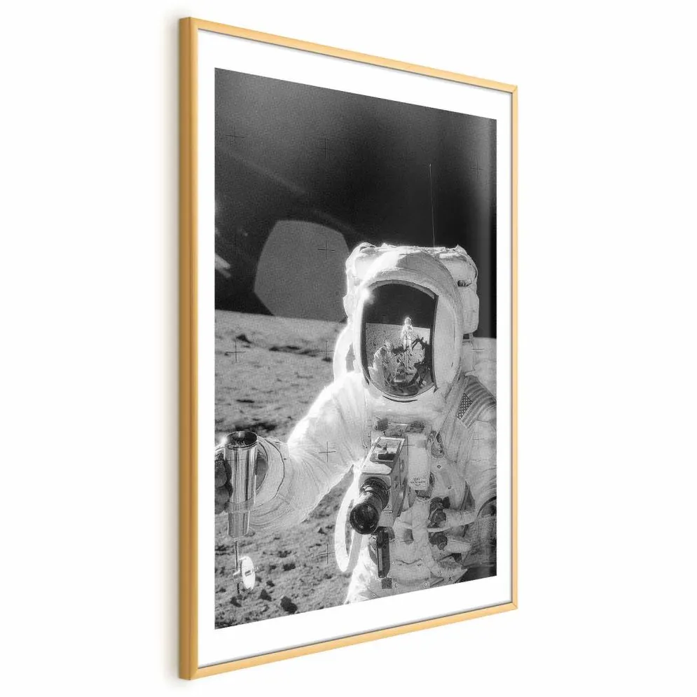 Plakat Zawód kosmonauta 40x60 cm z ramą złotą z marginesem | MIRAT.