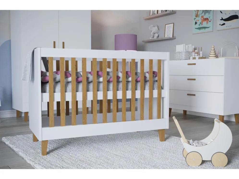 Łóżeczko dziecięce KUBI 120x60 białe w stylu skandynawskim | MIRAT. styl SKANDYNAWSKI kolekcja KUBI