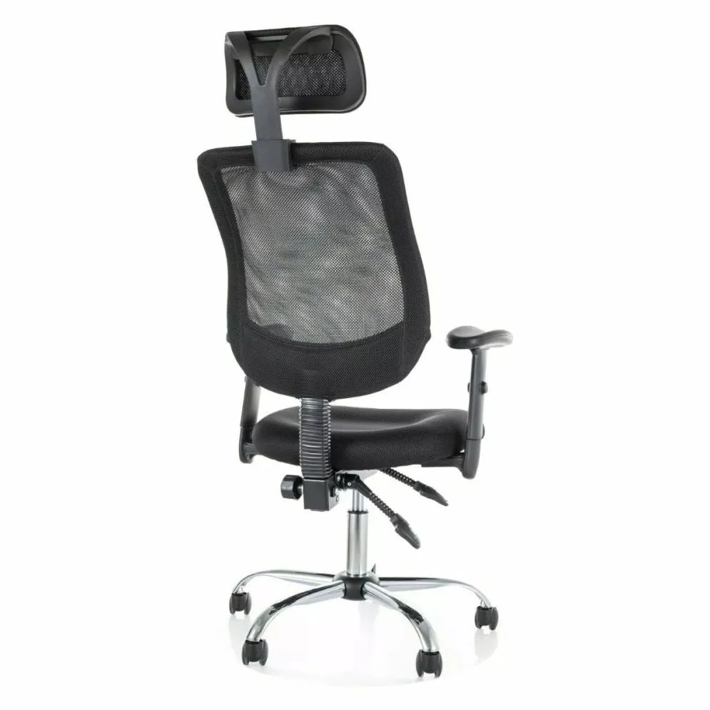 Fotel obrotowy Q-118R czarny z mechanizmem MULTIBLOCK I sklep meblowy MIRAT.