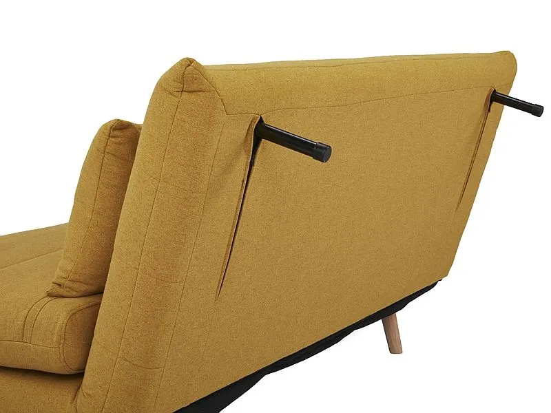 Sofa rozkładana z funkcją spania SPIKE II curry z poduszkami | MIRAT. styl SKANDYNAWSKI