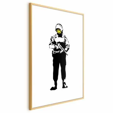 Plakat Uśmiechnięty policjant 21x30 cm z ramą złotą z marginesem