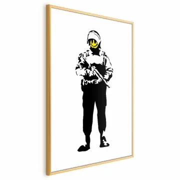 Plakat Uśmiechnięty policjant 21x30 cm z ramą złotą bez marginesu